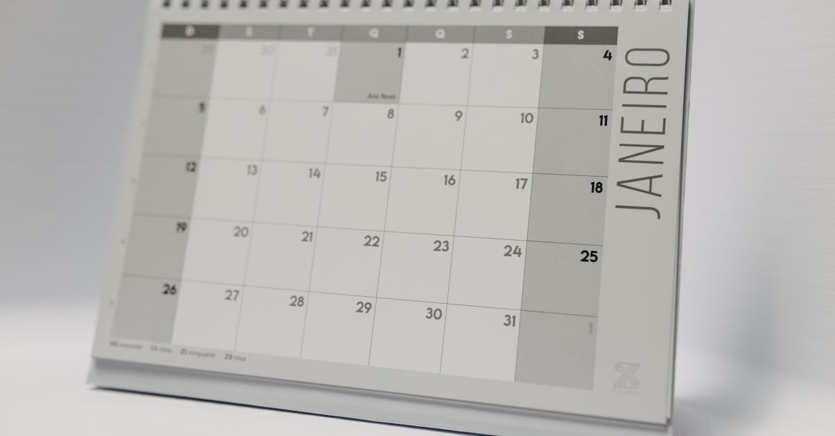 Two birth dates with age gap calculated between them