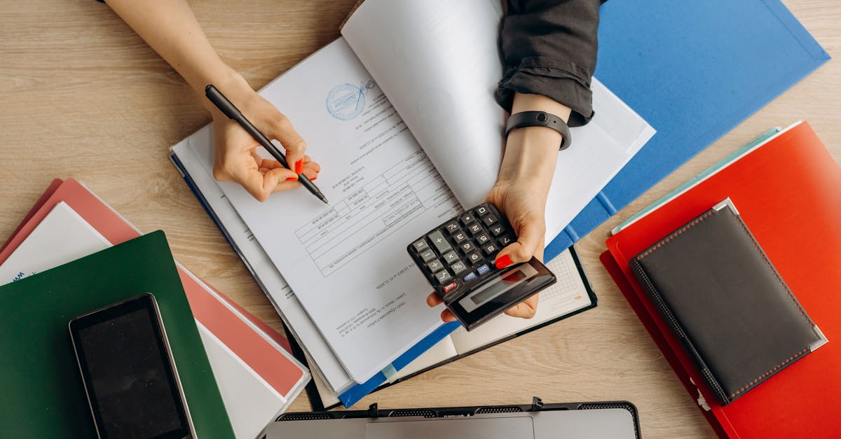 Work uniform with flat rate expense claim form