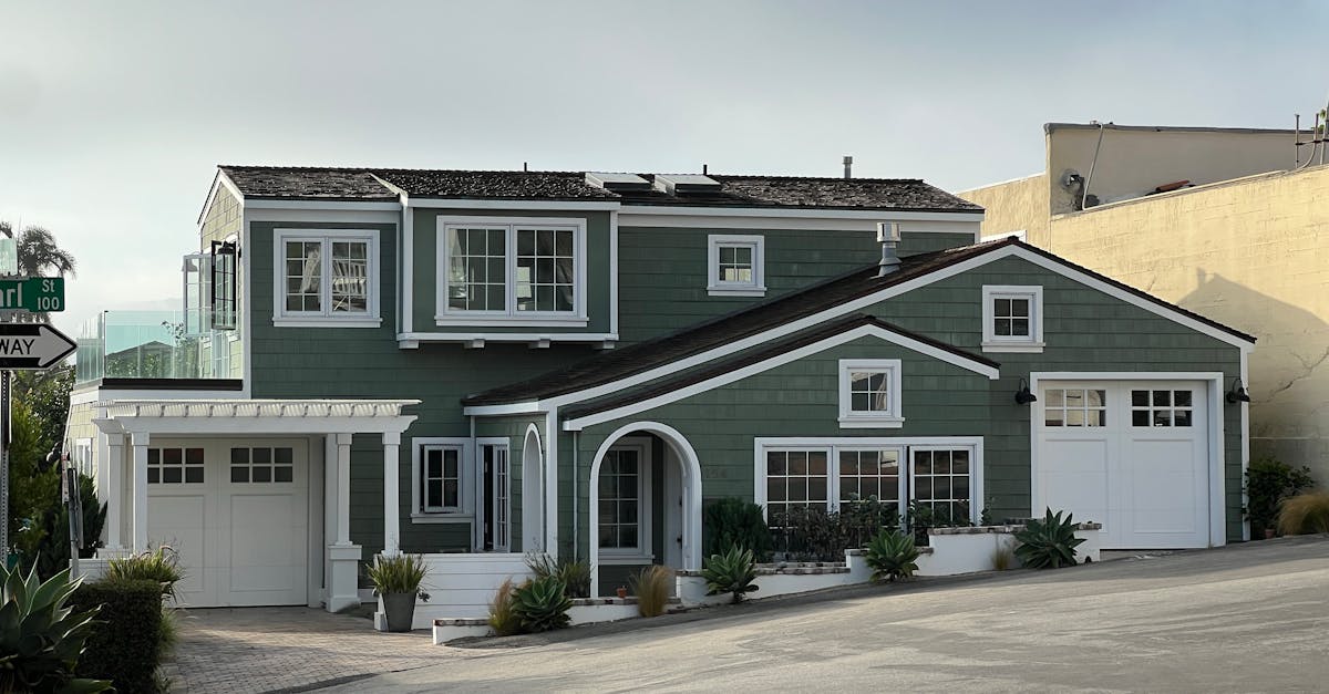 Two buyers bidding on the same house