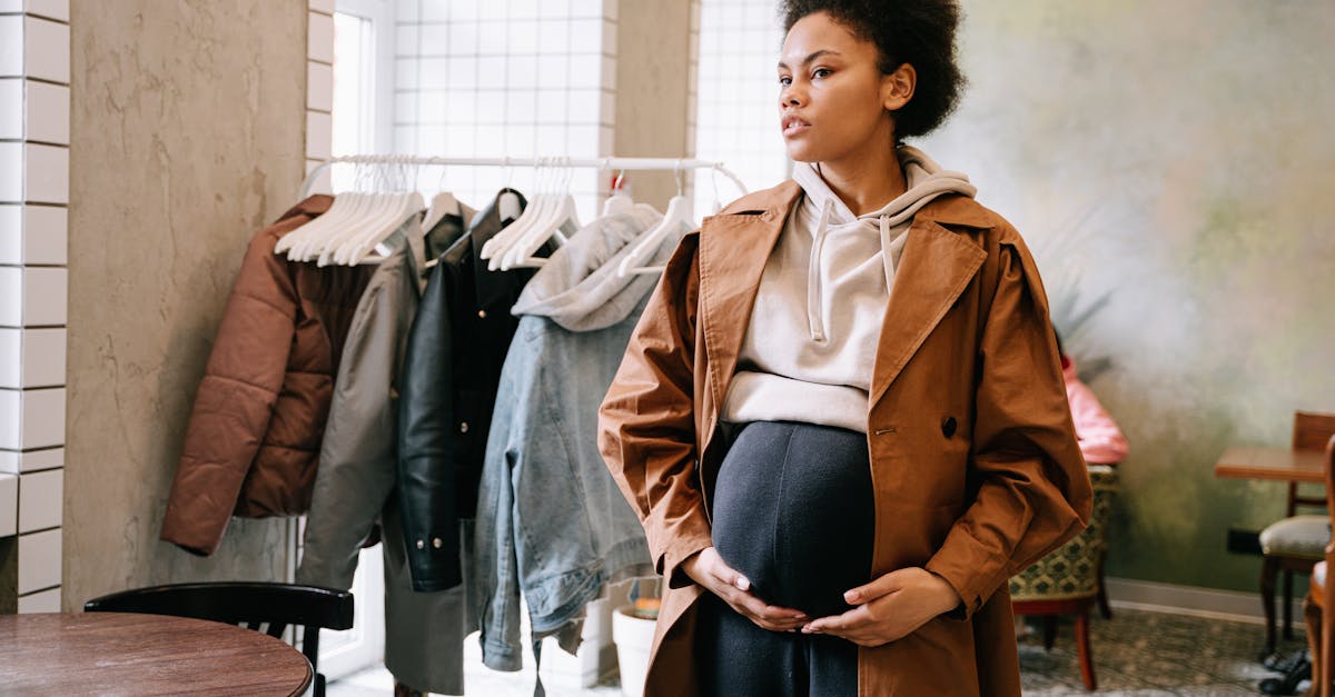 Healthy foods for pregnancy arranged on a plate