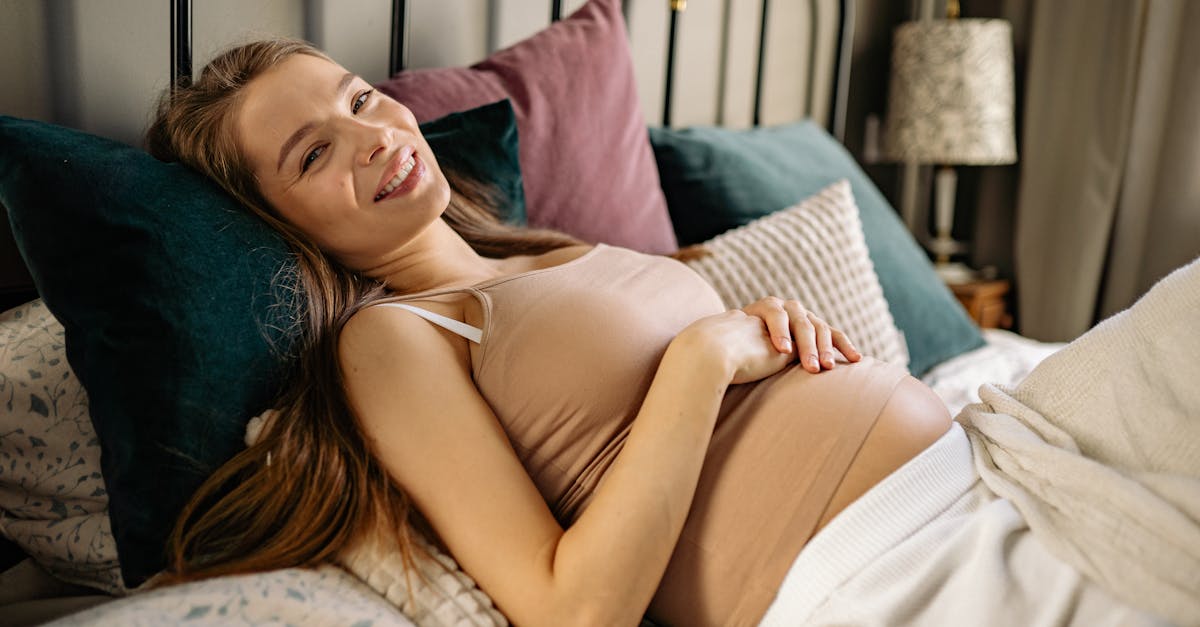 Pregnancy timeline showing baby growth stages by trimester